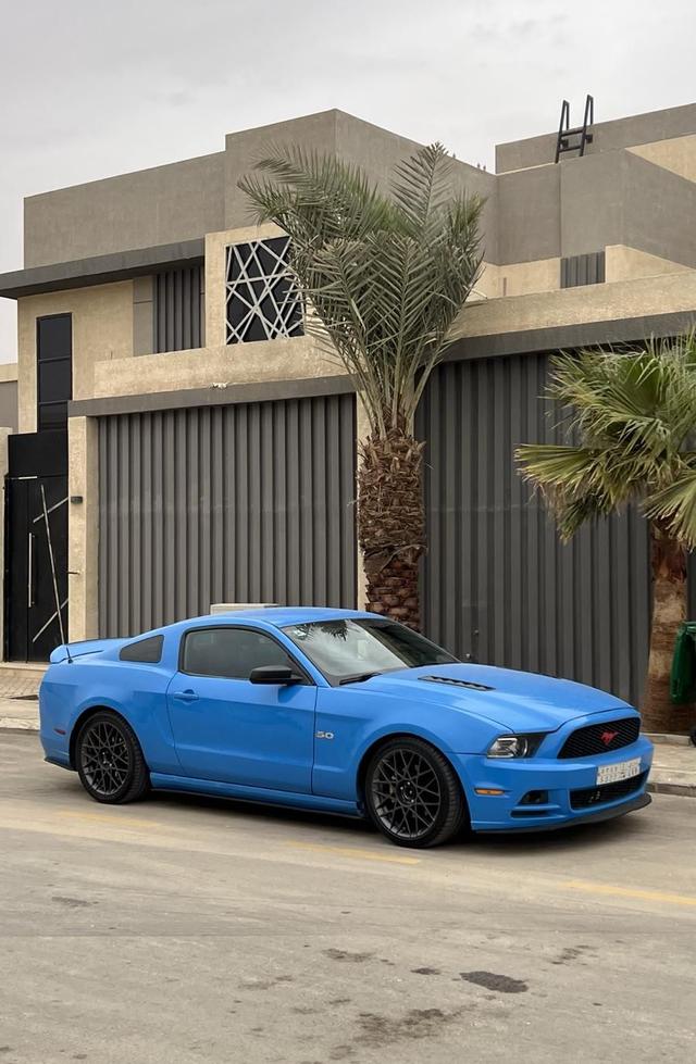 موستنج