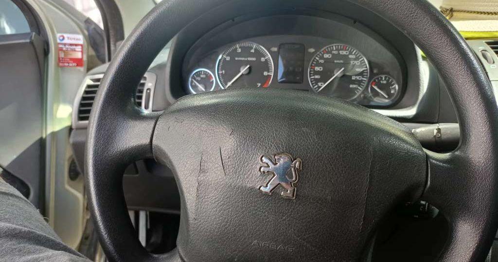 2007 بيجو 407