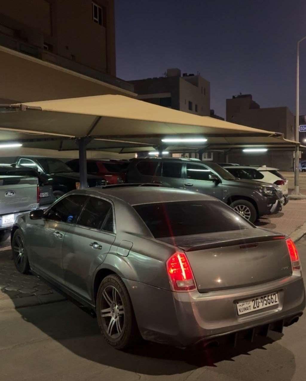 2012 كرايسلر 300