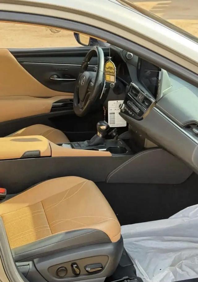 لكزس ES350 2023