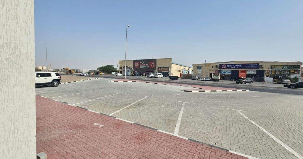 مستشارك ودليلك