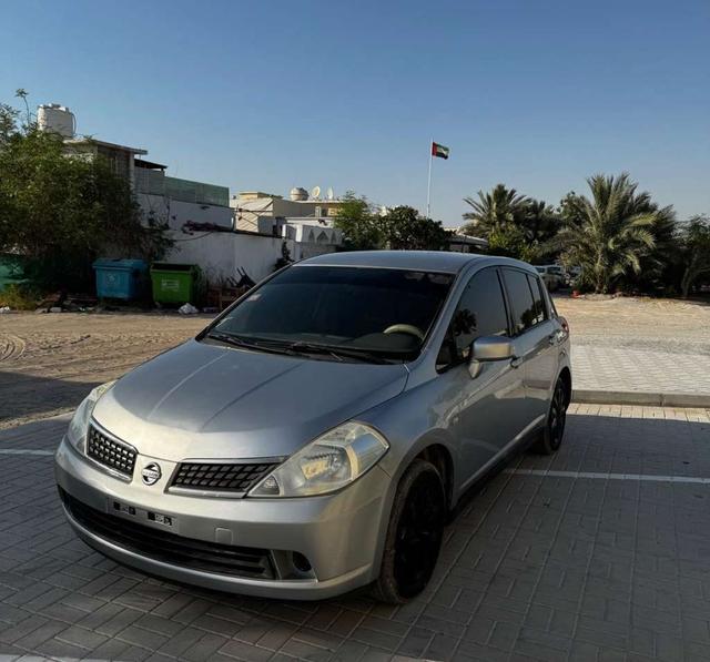 2007 نيسان تيدا