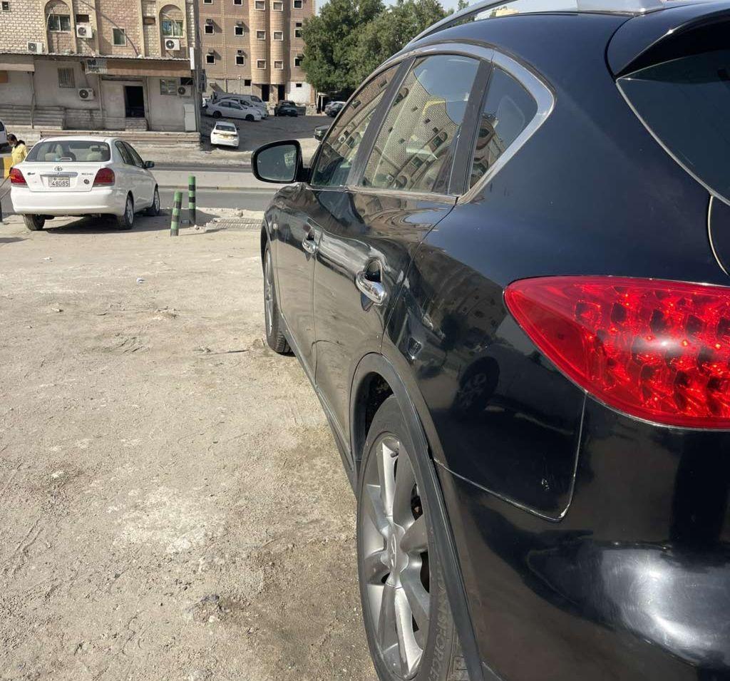 2008 إنفينيتي EX35