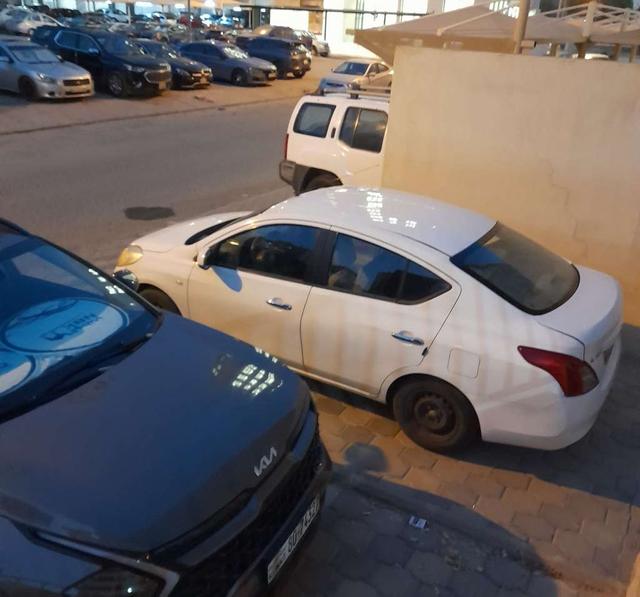 2012 نيسان صني