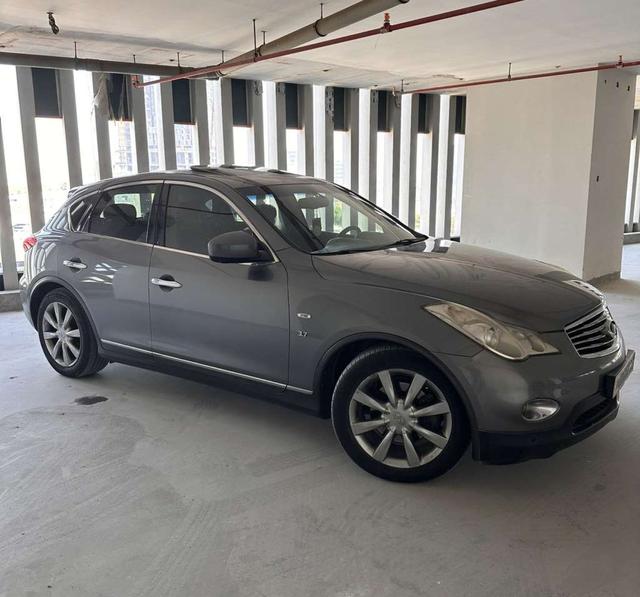2014 إنفينيتي QX50