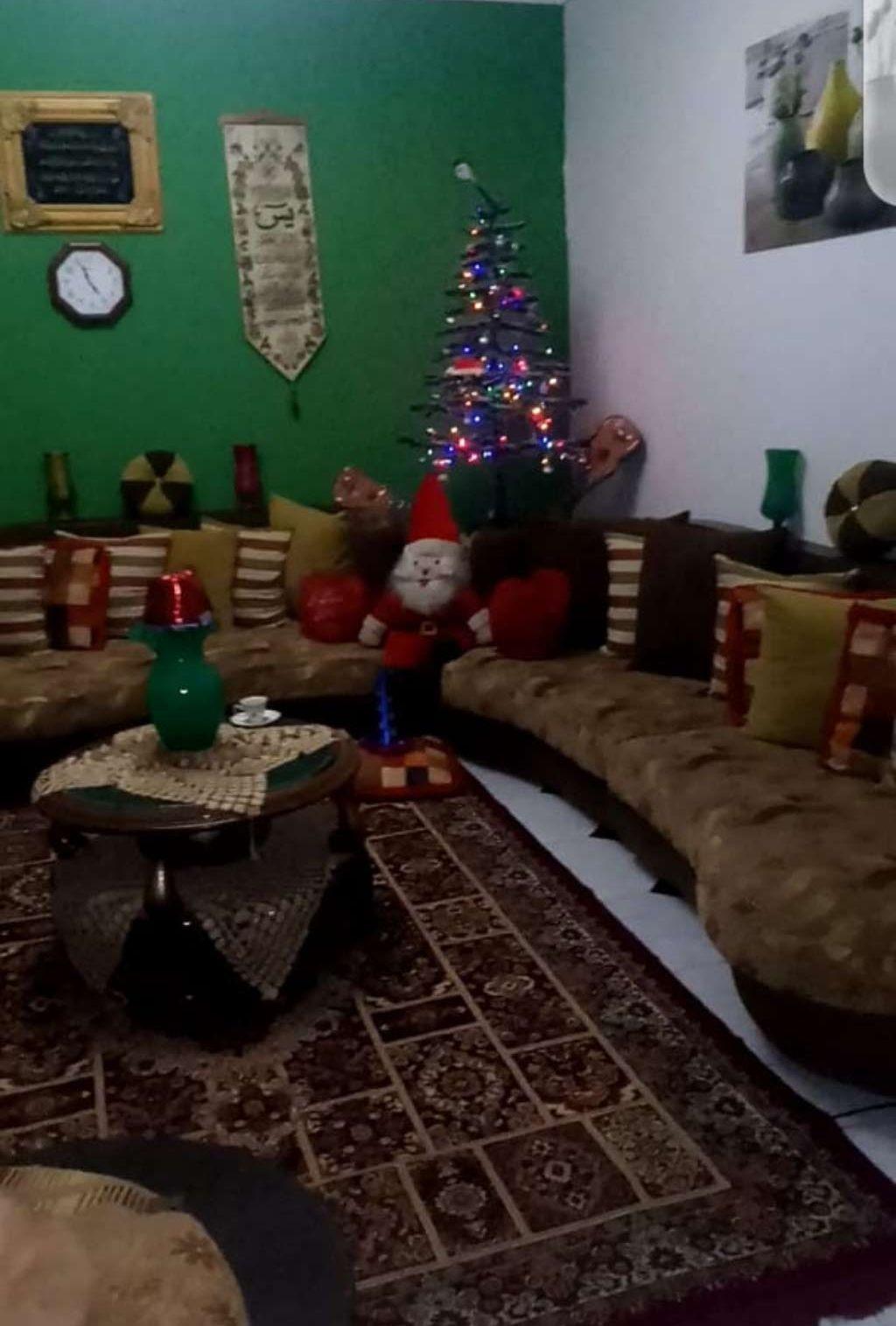 شقه(بدون فرش )