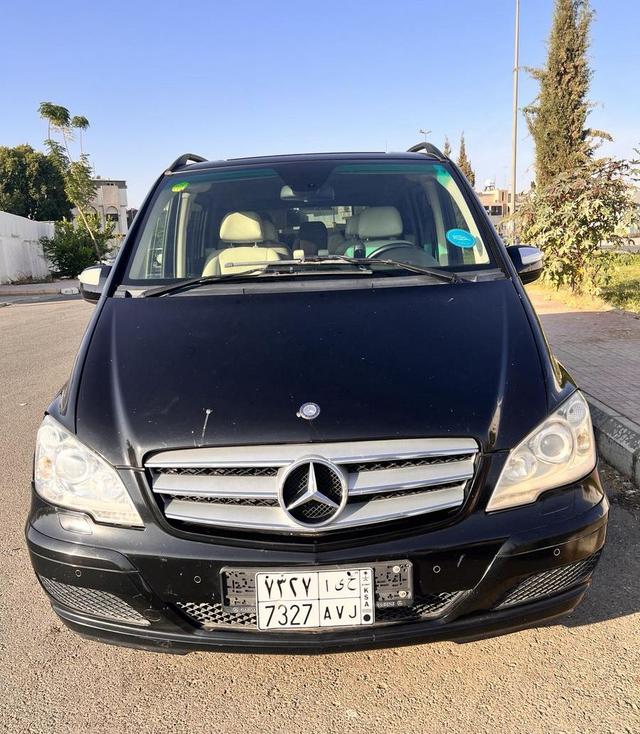 باص مرسيدس فان