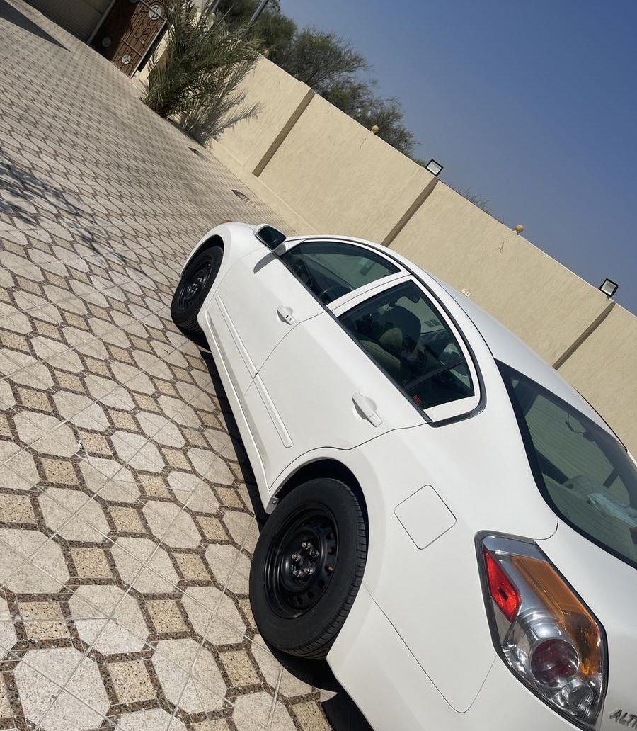 نيسان التيما 2010
