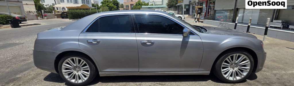 2012 كرايسلر 300