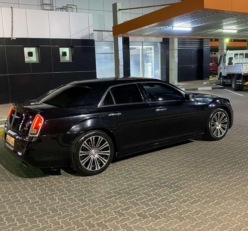 2013 كرايسلر 300