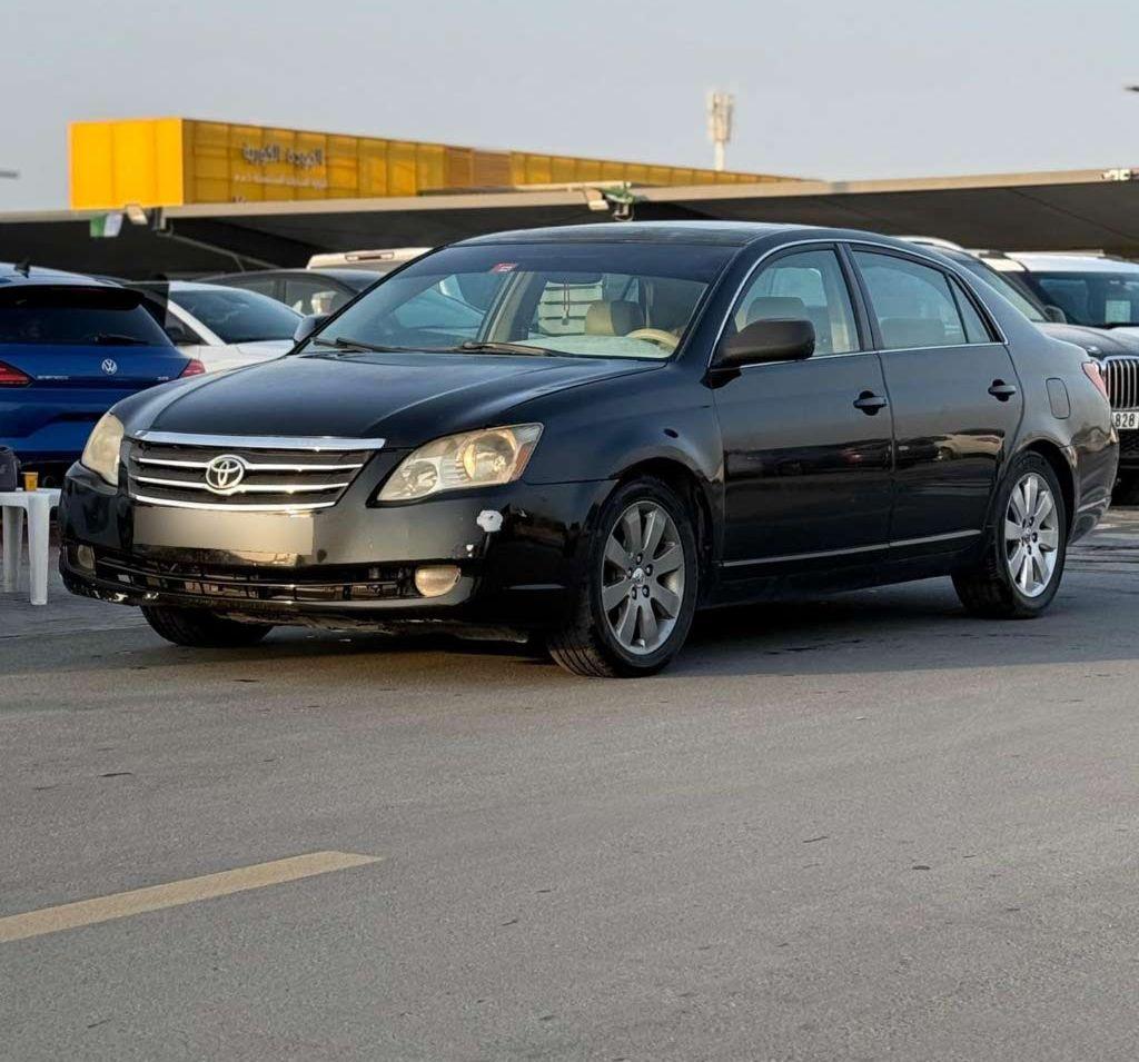 تويوتا افالون 2006