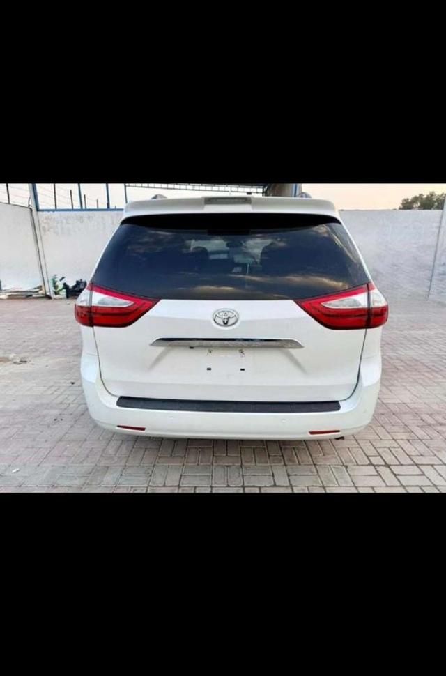 2018 تويوتا سيينا