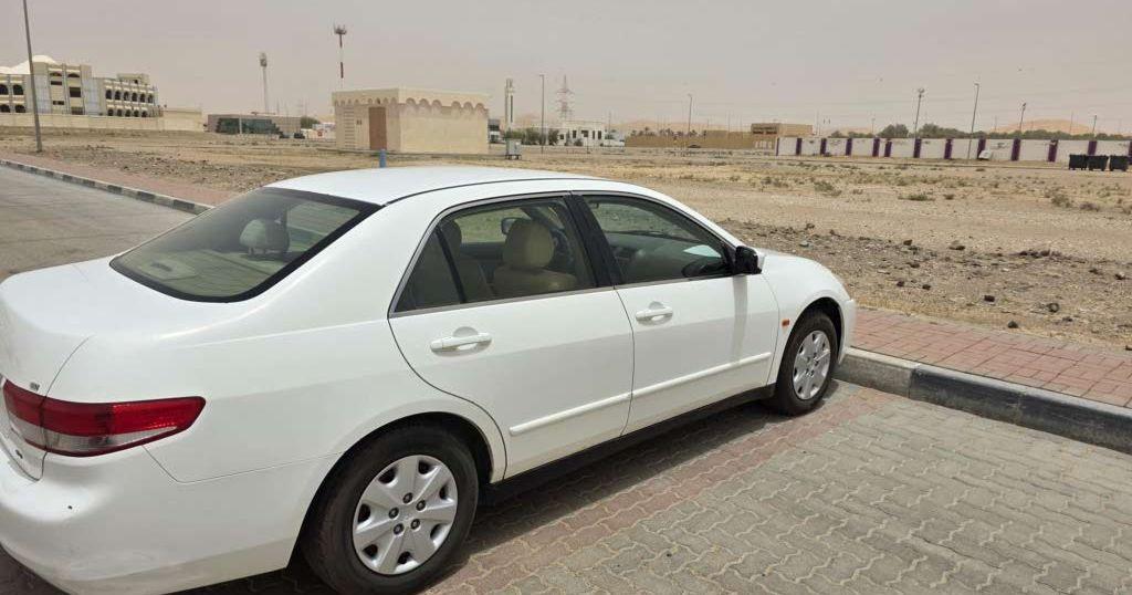 2004 هوندا اكورد
