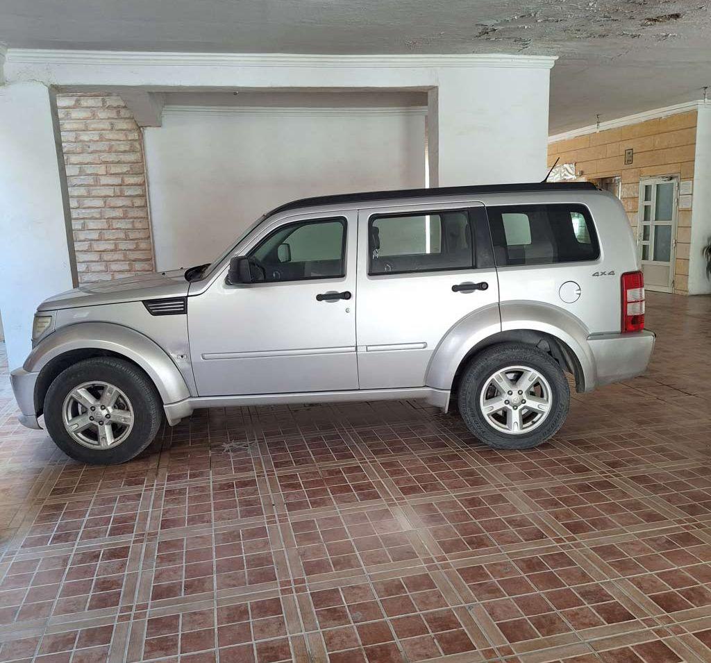 2011 دودج نيترو