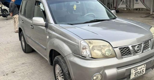 2004 نيسان X-تريل