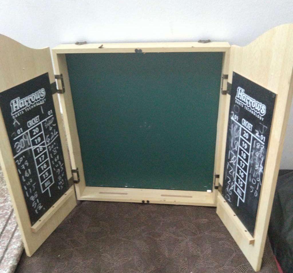 Darts game cabinet
