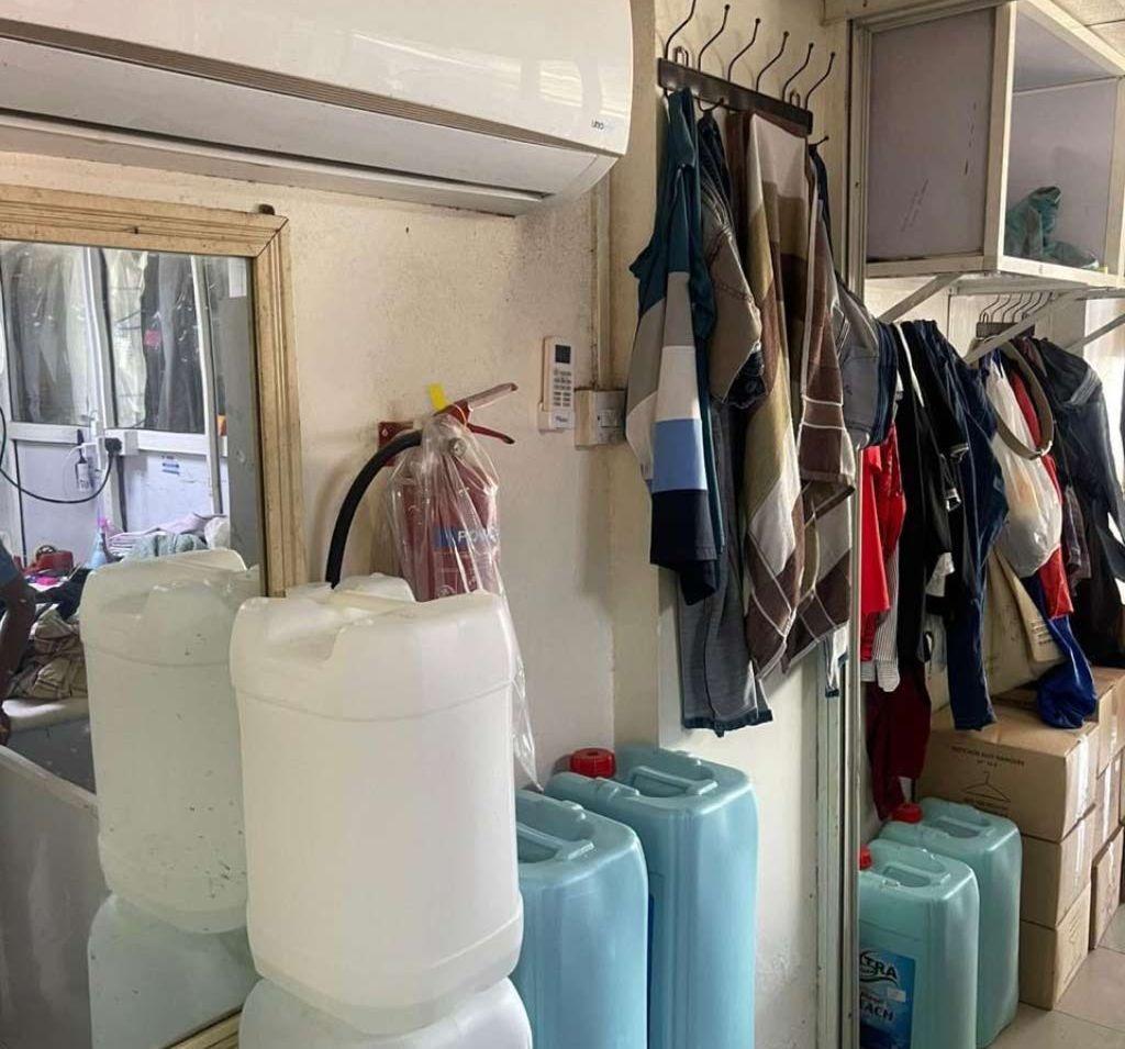 Laundry shop for