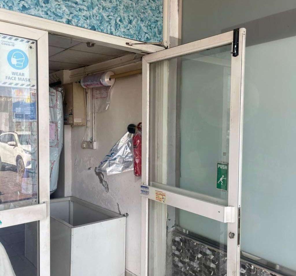Laundry shop for