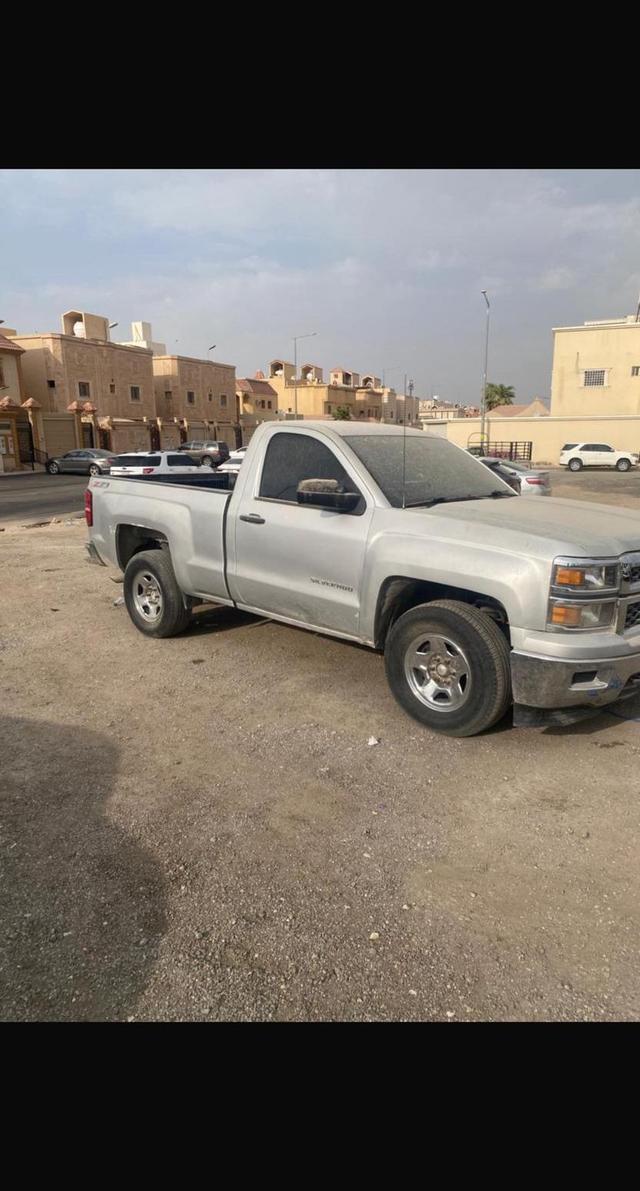 للبيع سلفرادو 2014