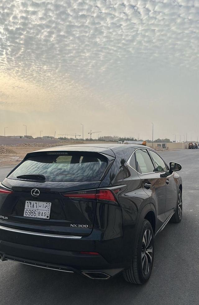 للبيع لكزس NX300