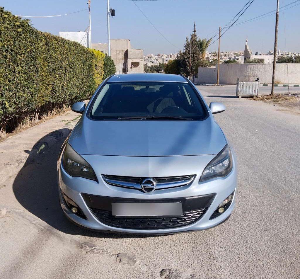 2014 اوبل استرا