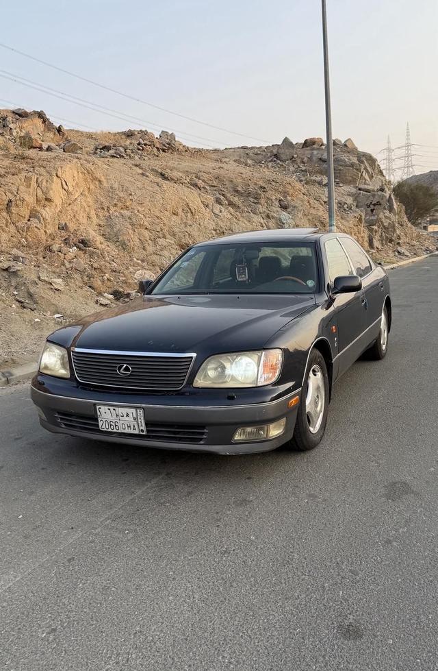 لكزس Ls 400