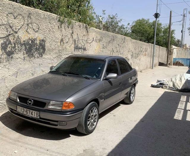 1992 اوبل استرا