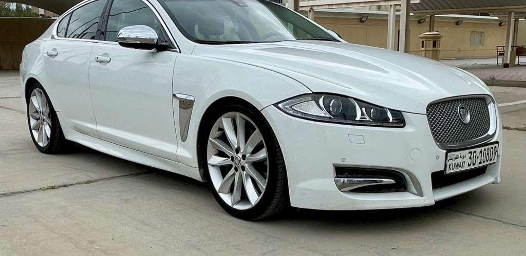 2013 جاكوار XF