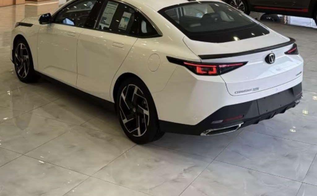 2025 شانجان ايدو