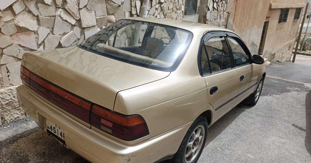 تويوتا كورولا 1994