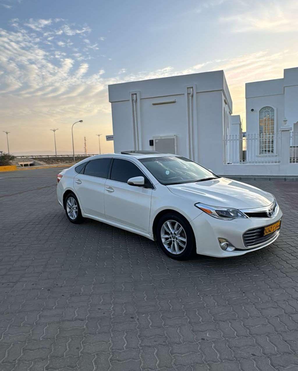 2015 تويوتا افالون