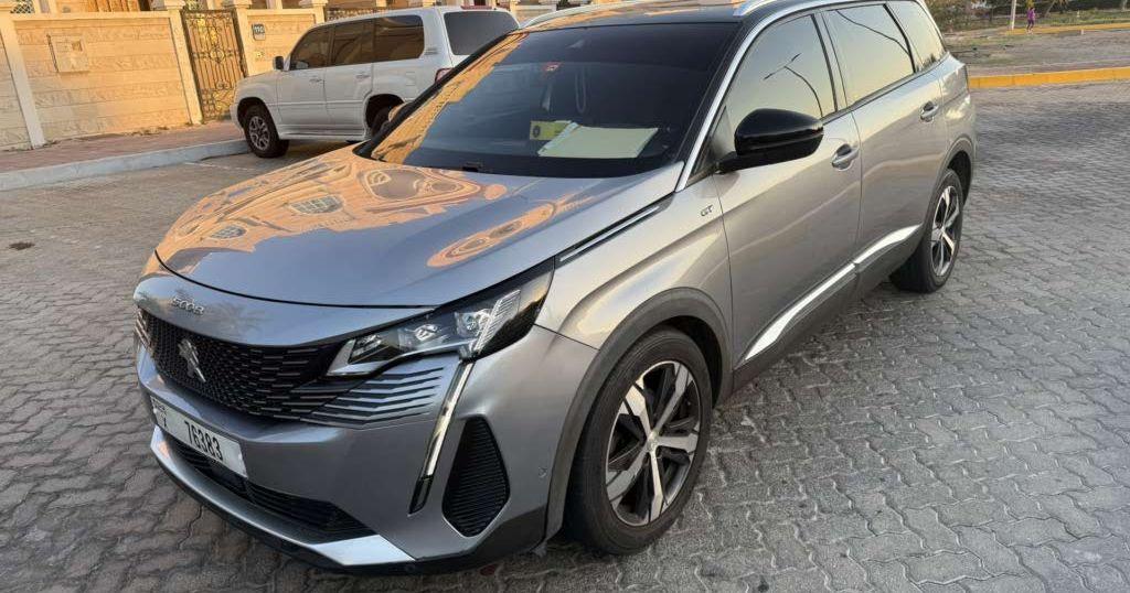 2022 بيجو 5008