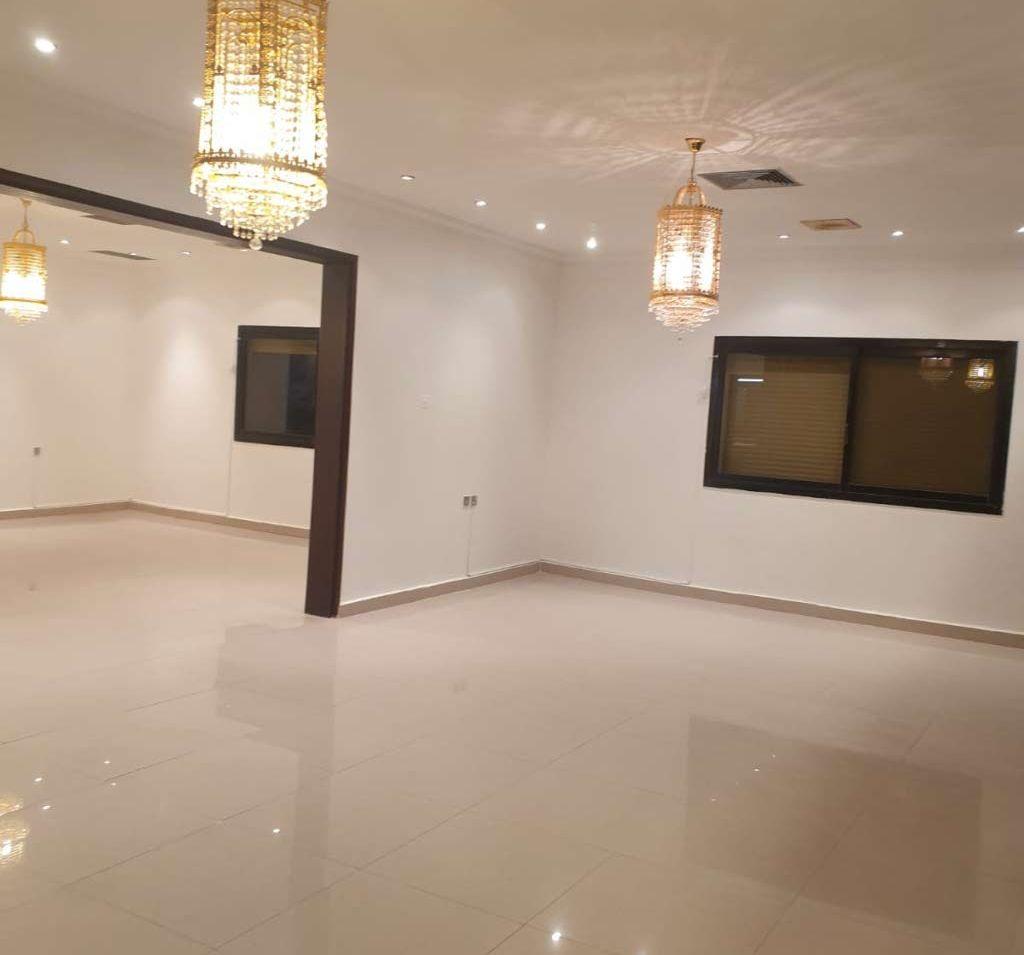 مطلوب بيت
