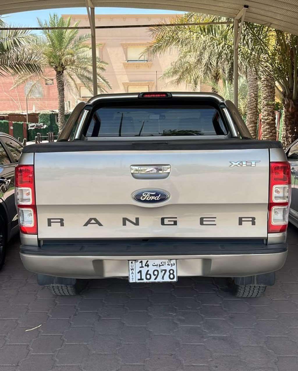 2015 فورد اخرى