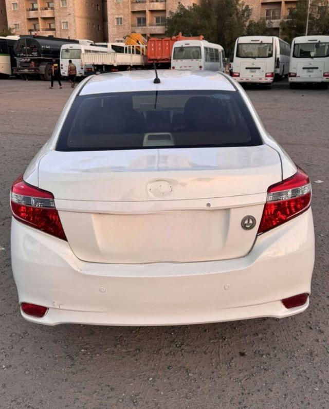 2017 تويوتا يارس