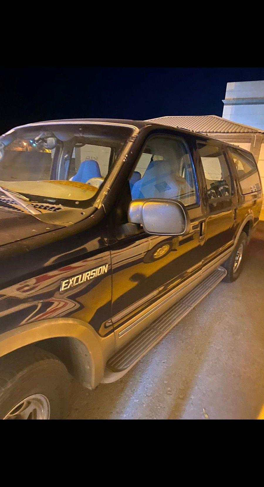 فورد اكسكيرجن 2002