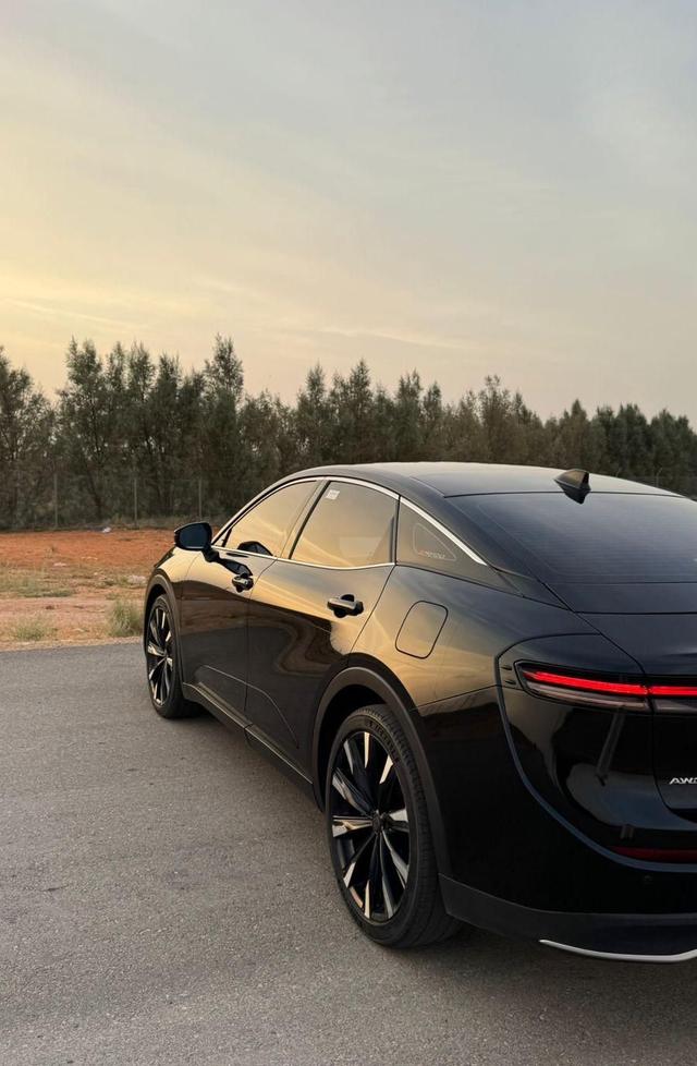 كراون وكالة (نظيف)