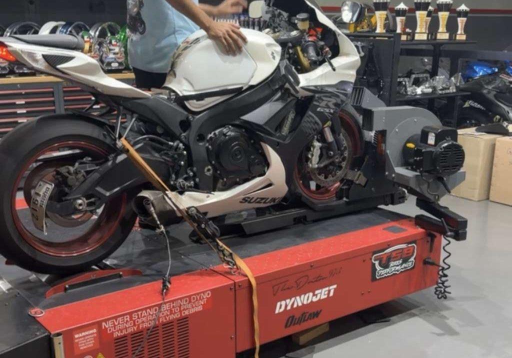 2017 سوزوكي GSX-R750