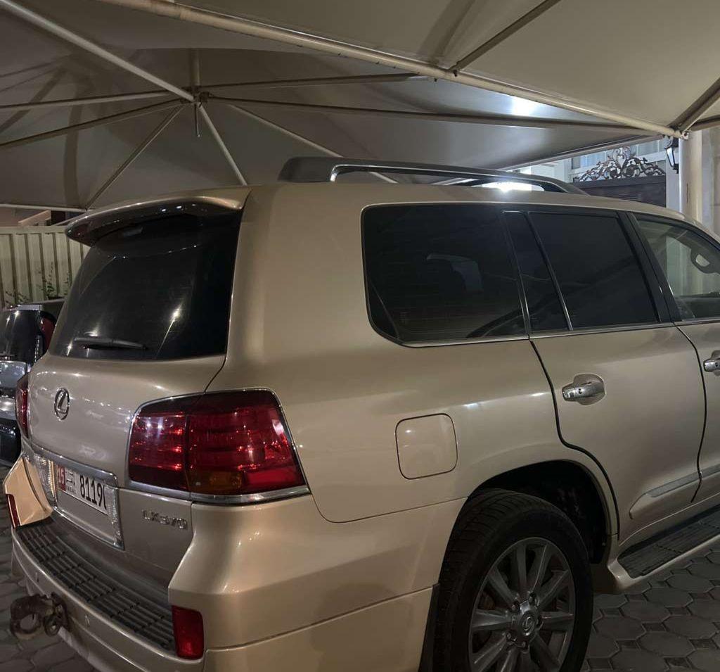 2011 لكزس LX
