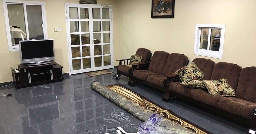 للبيع / بيت