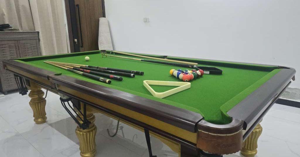 Premium Pool Table