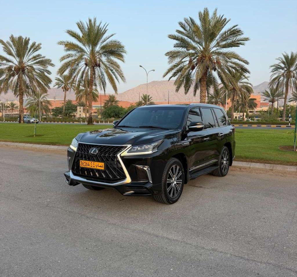 2020 لكزس LX