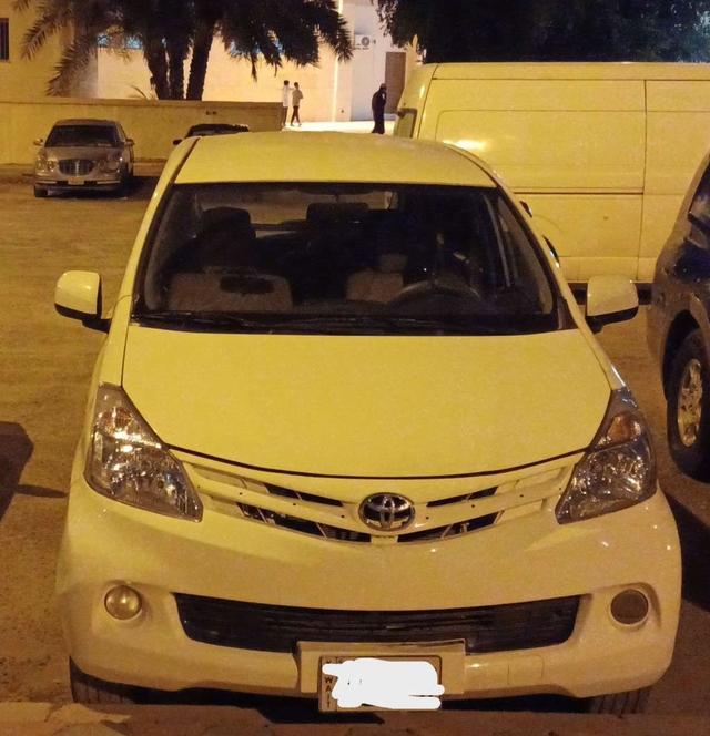 2015 تويوتا افانزا
