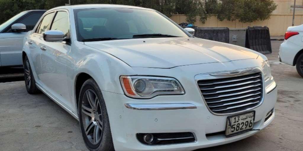 2014 كرايسلر 300