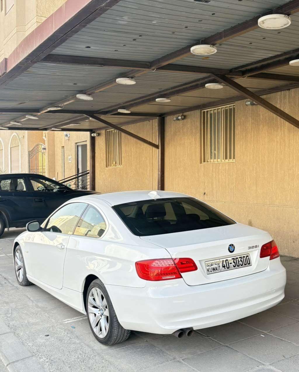 2011 بي ام