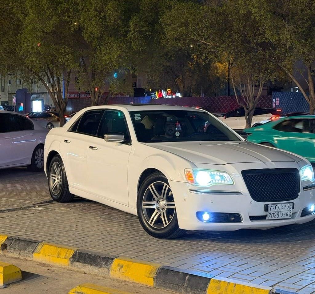 كرايسلر 300c 2013