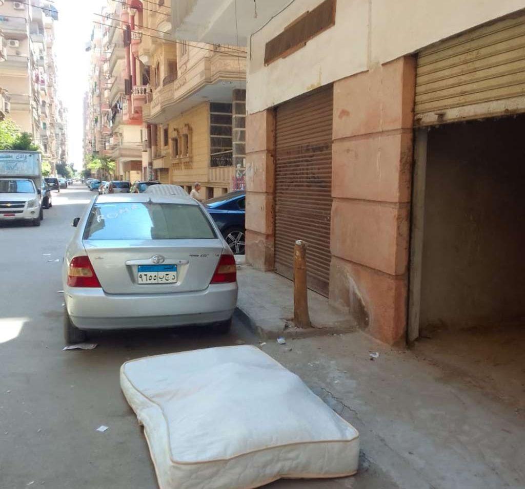 محلين للبيع حى