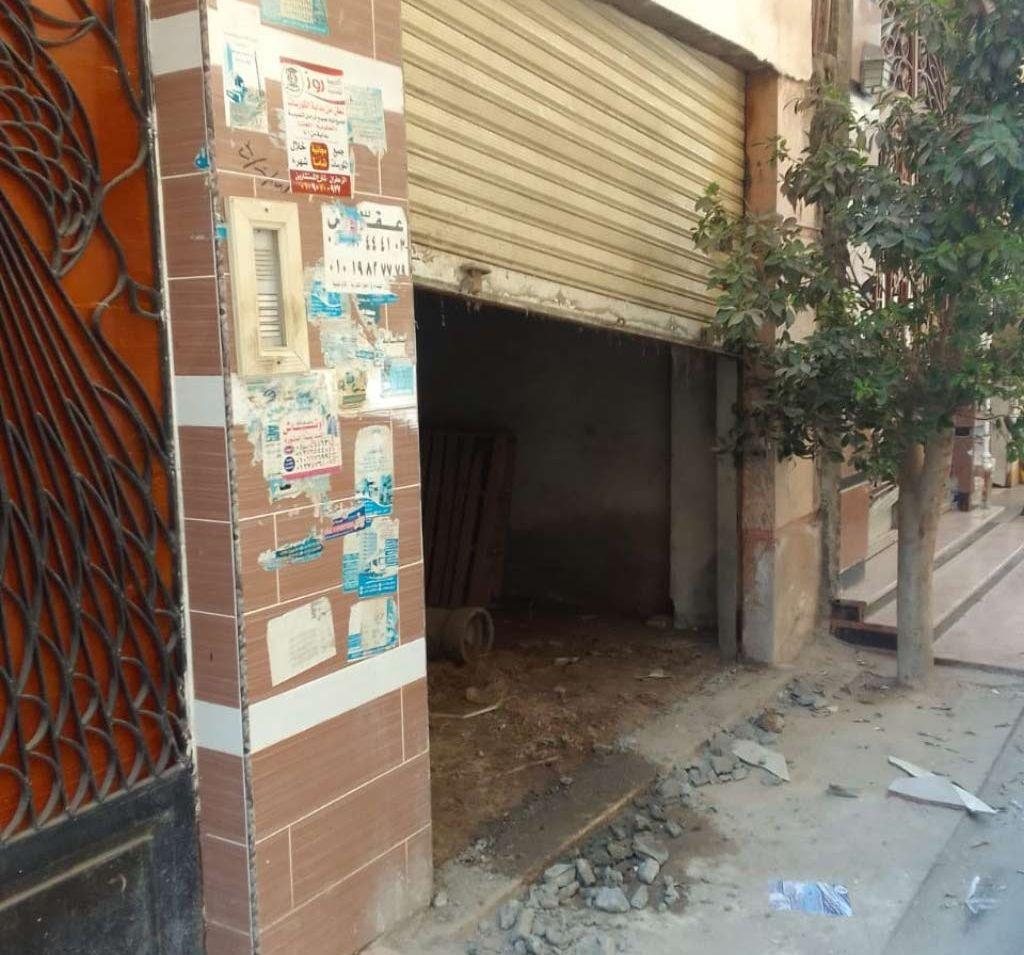 محلين للبيع حى
