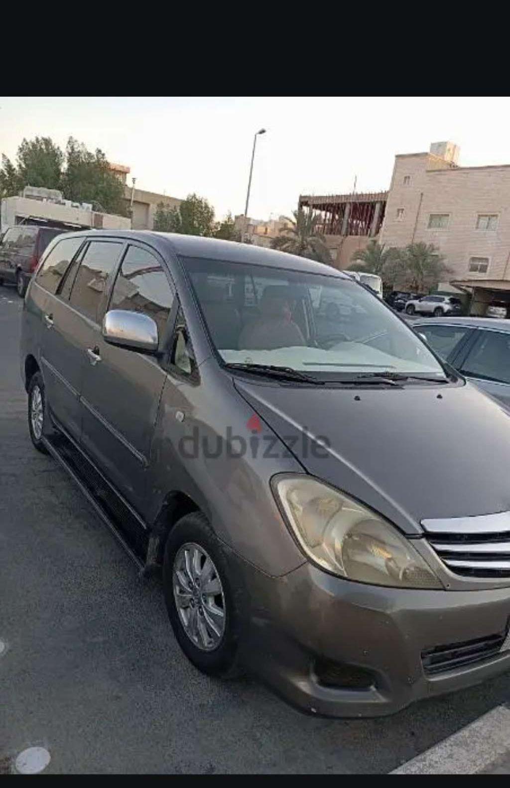 تويوتا انوفا 2011