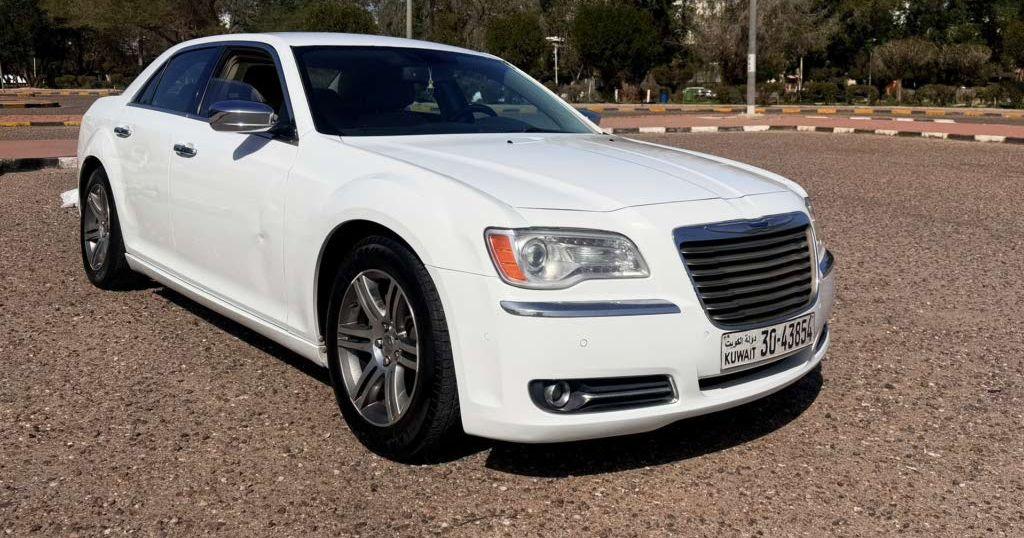 2013 كرايسلر 300